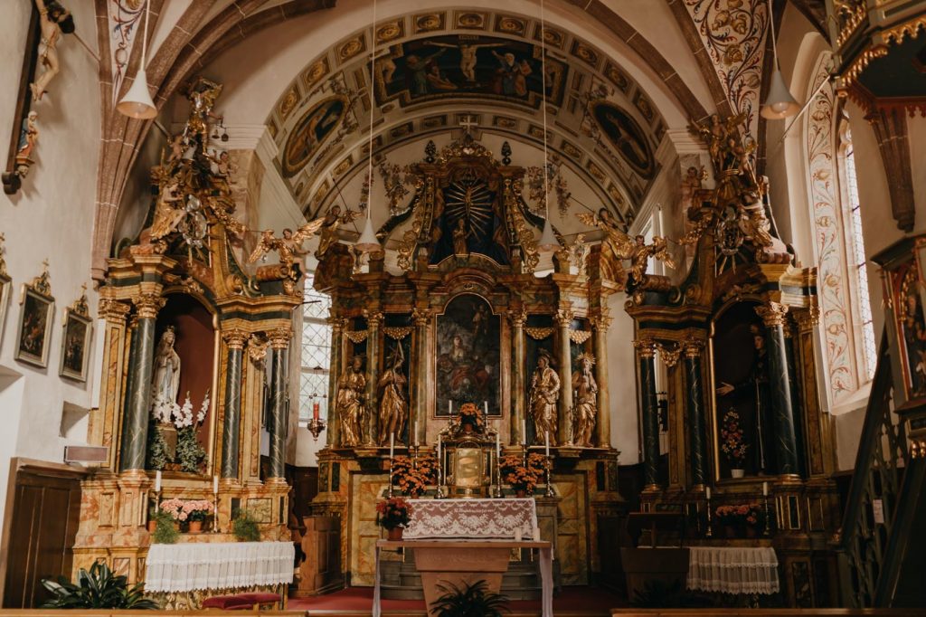 Eglise de Santa Maddalena dans les Dolomites