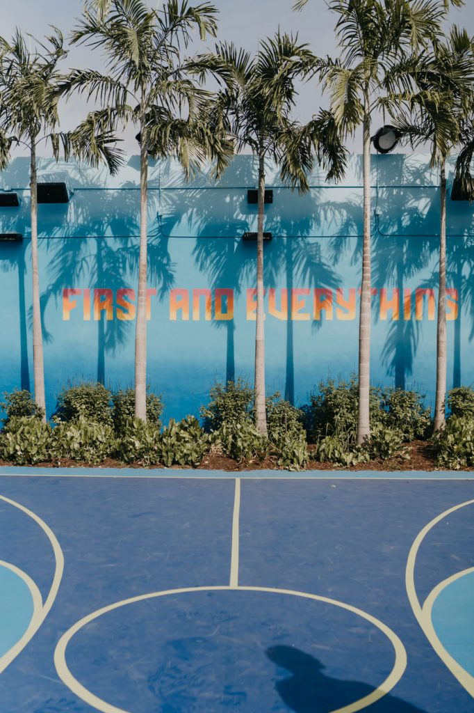 Terrain de Basketball dans le quartier Street Art de Miami