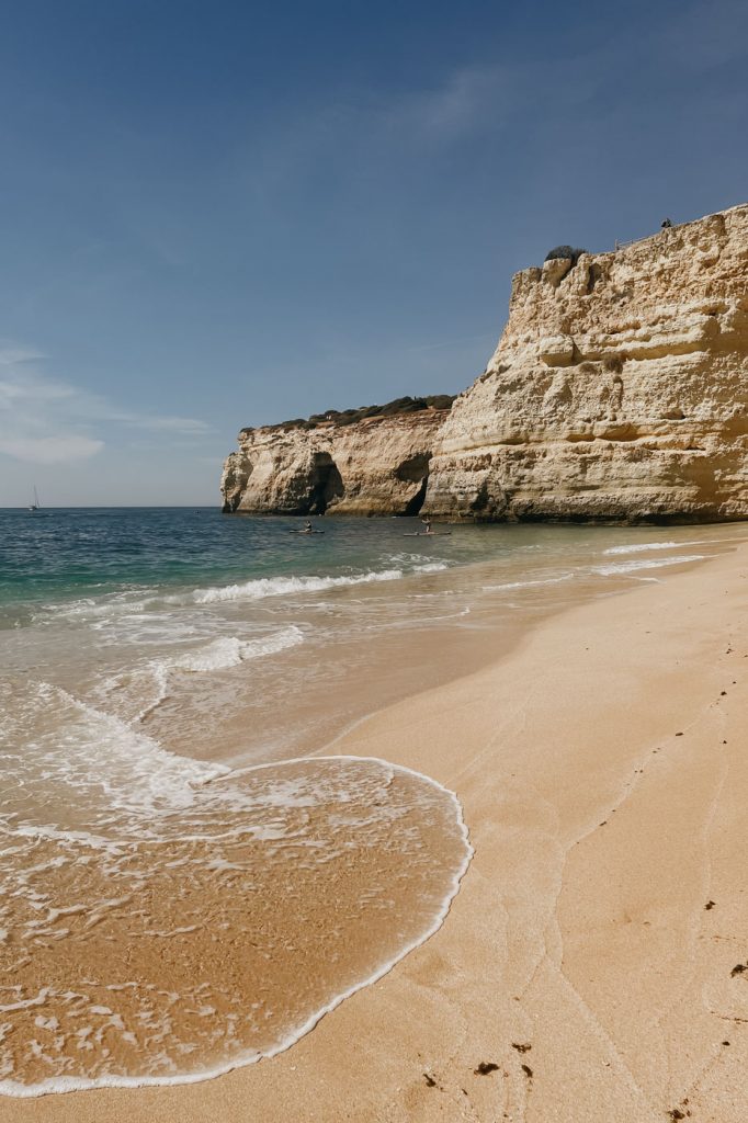 Visiter l'Algarve - Kayak à la grotte de Benagil